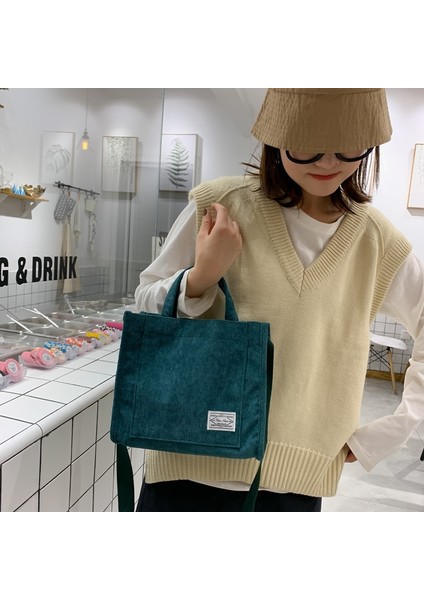 Siyah Stil Lüks Tasarımcı Çanta Kadife Bayan Çanta Yeni Trend Tek Omuz Çantası Düz ​​renk Tokalı Messenger Çanta Küçük Kare Çanta (Yurt Dışından) fiyatları