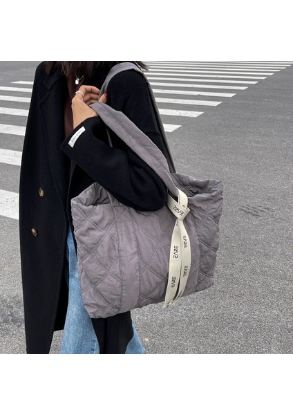 Zeytin Tarzı 44CMX34CMX10CM Naylon Kapitone Shpper Çanta Yastıklı Kısa Saplı Kılıf Lüks Büyük Kadın Çanta Lady Yumuşak Sıcak Omuz Çantaları Çanta (Yurt Dışından) indirimleri