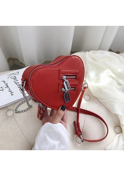Beyaz Stil Kadın Çantalar ve Çanta Moda Kırmızı Aşk Kalp Şekli Omuz Çantası Kadın Zincir Crossbody Çanta Bayan Çanta ve El Çantası (Yurt Dışından) fırsatları
