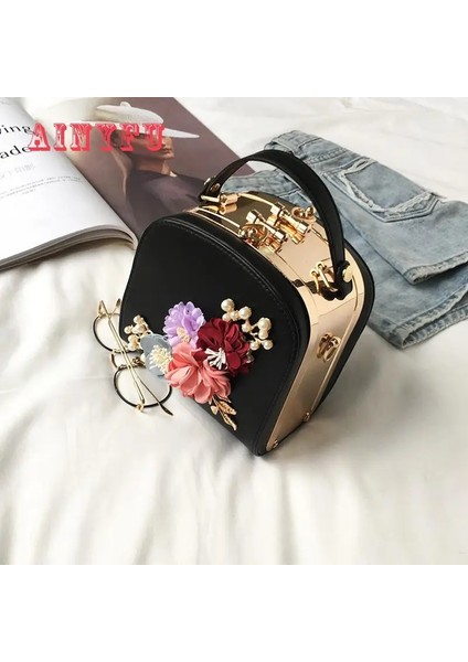 Deve Tarzı 2022 Metal Klip Küçük Kare Çanta Yeni Moda Akşam Yemeği Çiçek Omuz Çapraz Çanta Çanta Omuz Çantaları 822 (Yurt Dışından) fırsatları