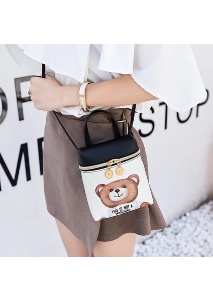 No.4 Tarzı Kadın Çanta Yeni Rahat Karikatür Kadın Messenger Omuz Çantaları Sevimli Crossbody Moda Deri Çantalar Mini Ayı Cep Telefonu Çantası (Yurt Dışından) fiyatları