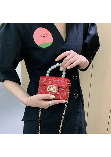 Gök Mavisi Tarzı Dikaril Kadın Mini Çanta Yeni Zarif Omuz Messenger Taşınabilir Zincir Çanta Kız Sevimli Çanta Inci Crossbody Eşkenar Dörtgen Küçük Çantalar (Yurt Dışından) fırsatları