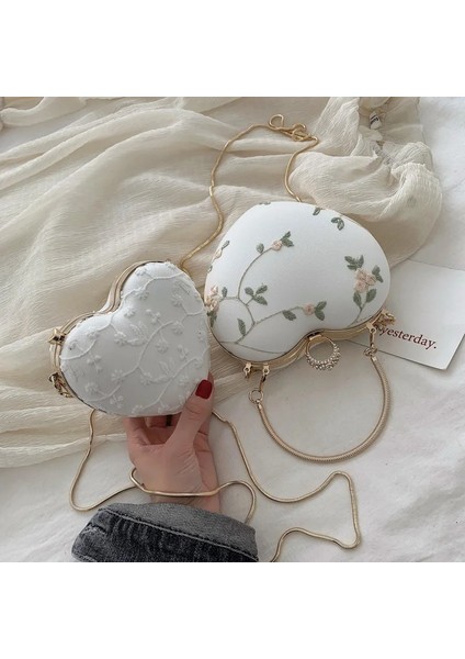 Küçük Kırmızı Stil Yeni Sevimli Aşk Crossbody Dantel Nakış Kalp Şekli Omuz Çantası Lover Zincir Kadın Çanta Çok Yönlü Komik Çanta Bolsa Feminina (Yurt Dışından) fiyatları