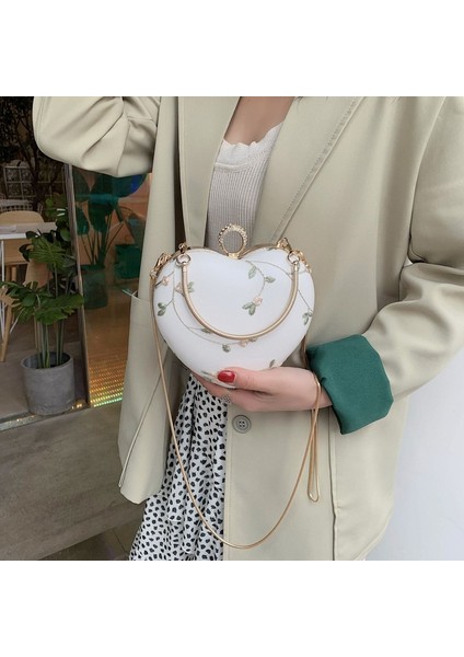 Küçük Kırmızı Stil Yeni Sevimli Aşk Crossbody Dantel Nakış Kalp Şekli Omuz Çantası Lover Zincir Kadın Çanta Çok Yönlü Komik Çanta Bolsa Feminina (Yurt Dışından) modelleri