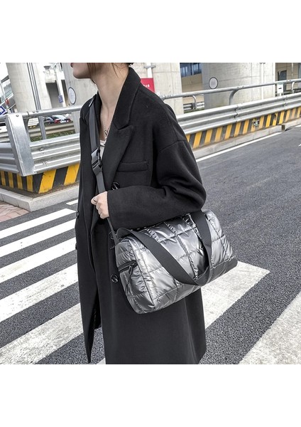 Mavi Stil 32CM x 20CM x 14CM Kontrol Kabarık Tote Çanta Çapraz Vücut Uzay Ped Pamuk Aşağı Omuz Çantaları Kadınlar Için Yeni Çanta Büyük Kapasiteli Kadın (Yurt Dışından) fırsatları