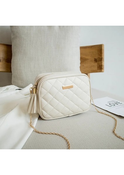 052-BEYAZ Dikdörtgen Stili 2022 Püskül Küçük Messenger Çanta Kadınlar Için Trend Lingge Nakış Kamera Kadın Omuz Çantası Moda Zincir Bayanlar Crossbody Çanta (Yurt Dışından)