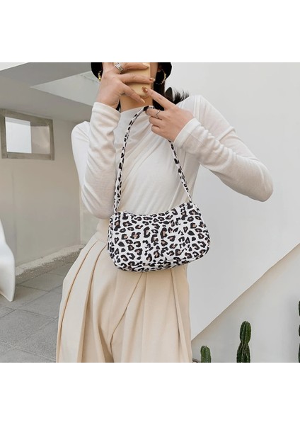 Leopar Tarzı Hayvan Desen Baskı Tuval Omuz Koltukaltı Çanta Eski Bayanlar Küçük Çanta Çanta Rahat Tüm Maç Moda Kadın Kare Çanta (Yurt Dışından) indirimleri
