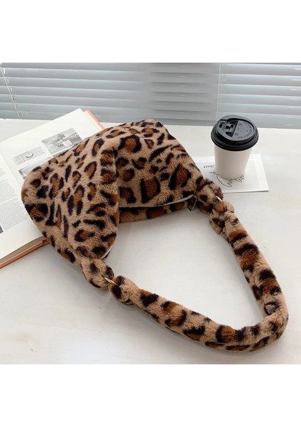 Gri Stil 2021 Winter Cow Print Underarm Bags For Women Soft Pluk Leopard Small Shoulder Bags Female Warm Fluffy Tote Bags Bolsas (Yurt Dışından)
