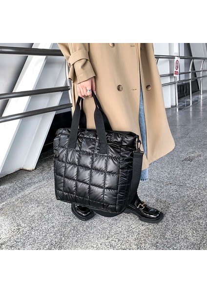 Altın Tarzı 34CMX34CMX14CM Leftsıde Nylon Shoulder Side Bags Designer Soft Cotton Padded Woman Handbag Quilted Short Handle Totes War Hit Winter (Yurt Dışından) modelleri