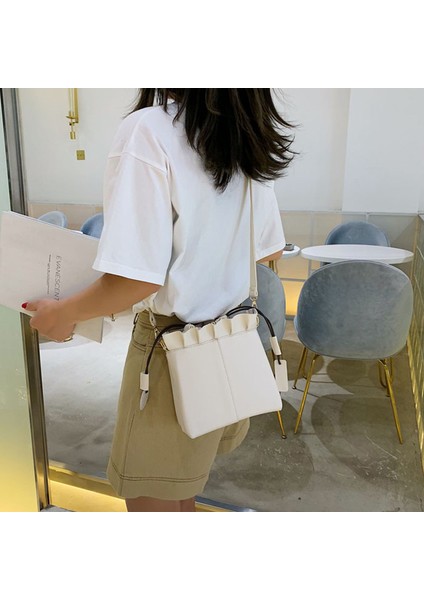Yeni Dalga Moda Tek Omuz Messenger Çanta Basit Vahşi Kova Çanta Siyah Kore Versiyonu (Yurt Dışından)