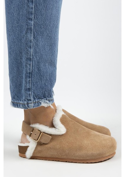 Holly Kürklü Kadın Deri Kürklü Deri Kemerli Tokalı Kum Sandalet