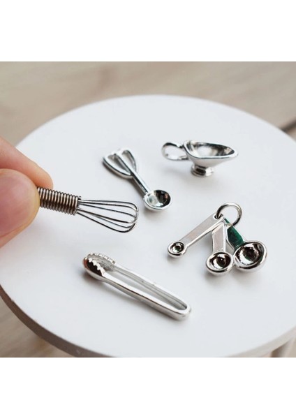 1 Ölçü Kaşığı Stili 1 Adet Mini 1:12 Evcilik Minyatür Yumurta Çırpıcı Sos Bardak Oyna Pretend Mutfak Gereçleri Fit Re-Ment Oyuncaklar Aksesuarları (Yurt Dışından)