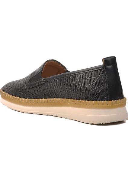 651494 Siyah Kadın Günlük Ayakkabı fırsatları