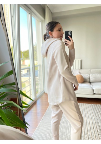 Kapüşonlu Sweat Tunik Scuba Sweat Tunik Cep Detaylı Kapüşonlu Tesettür Sweat Tunik
