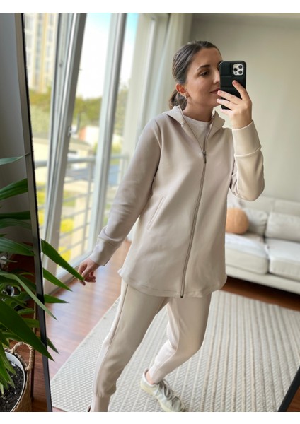 Kapüşonlu Sweat Tunik Scuba Sweat Tunik Cep Detaylı Kapüşonlu Tesettür Sweat Tunik