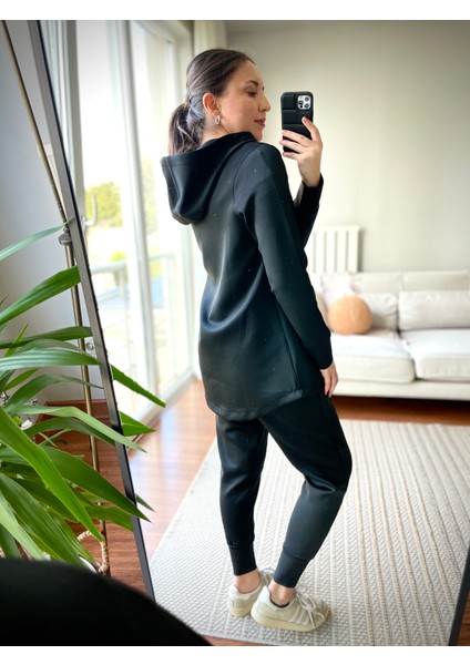 Kapüşonlu Sweat Tunik Scuba Sweat Tunik Cep Detaylı Kapüşonlu Tesettür Sweat Tunik modelleri