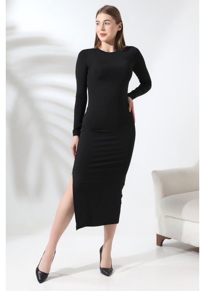 Kadın Bilek Üstü Likralı Kumaş Uzun Kollu Bisiklet Yaka Yırtmaç Detaylı Elbise fırsatları