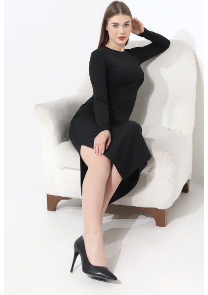 Kadın Bilek Üstü Likralı Kumaş Uzun Kollu Bisiklet Yaka Yırtmaç Detaylı Elbise modelleri