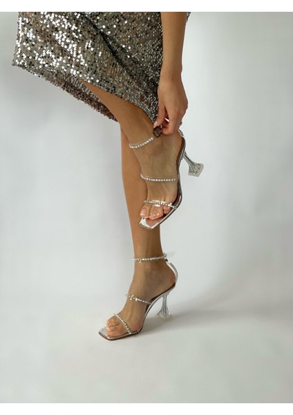 Şeffaf Taş Detaylı Ayakkabı 8Cm Topuklu fırsatları