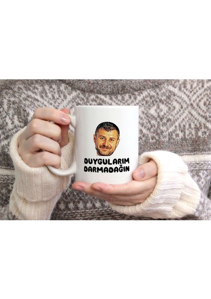Azer Bülbül | Duygularım Darmadağın Baskılı Seramik Kahve Çay Kupası