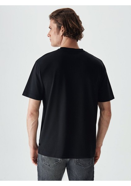 Erkek Siyah T-shırt modelleri