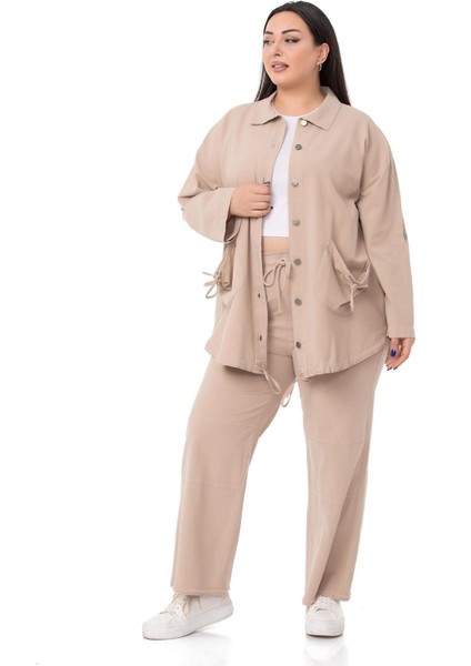 Büyük Beden Katlamalı Kollu Cebi Büzgü Detaylı Uzun Bej Rengi Ceket fırsatları
