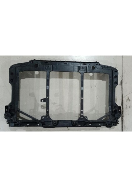 Panel Mazda 3 13-16 Ön