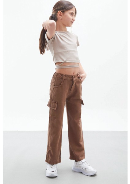 Kahverengi Kargo Cepli Geniş Paça Kız Çocuk Jean Pantolon 18116 fiyatları