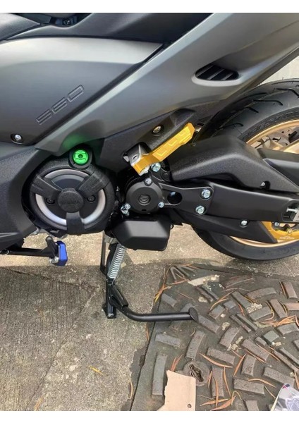 Siyah Stil Yamaha Xmax Için Otorcycle Aksesuarları Arka Yolcu Footrest Ayak Istirahat Mandalları Arka Pedallar Kaymaz Pedallar (Yurt Dışından) fırsatları
