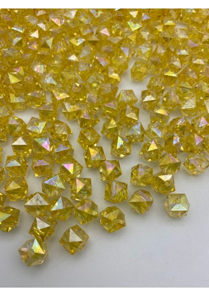 100GR 12MM Janjanlı Sarı Renk Küp,kübik Model Akrilik Boncuk,takı ,çanta Boncuğu (100GR,~110 Adet) modelleri