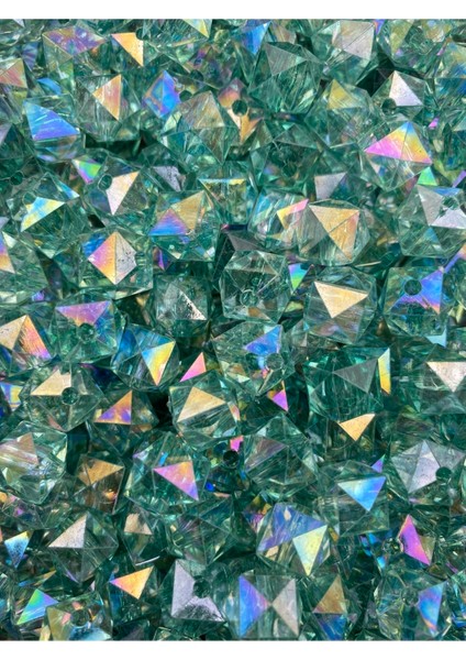 100GR 12MM Janjanlı Zümrüt Yeşili Küp,kübik Akrilik Boncuk,takı ,çanta Boncuğu (100GR,~110 Adet) modelleri