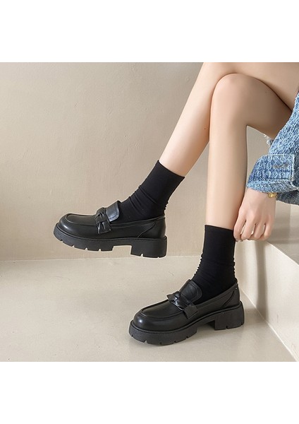 Loafer'lar Kadınların Yeni Tarzı Ingiliz Tarzı Tiki Tarzı Küçük Deri Ayakkabılar Bağcıksız Kadın Ayakkabıları (Yurt Dışından) fırsatları