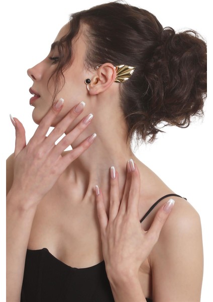 Kadın Altın Renk Lak Kaplama Taşlı Yaprak Stilizesi Sol Kulak Earcuff & Kıkırdak Küpe modelleri