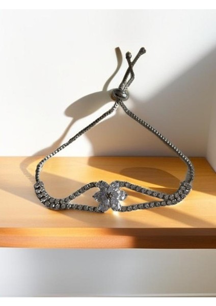 Swarovski Taşlı Asansörlü Ücgen Bileklik