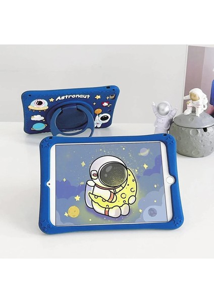 iPad Pro 9.7 Uyumlu Standlı ve Boyun Askılı Astronot Figürlü Çocuk Tablet Kılıfı