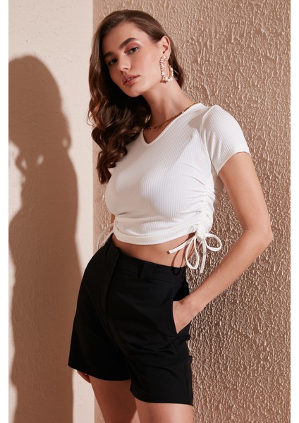 Slim Fit V Yaka Yanları Büzülebilir Bluz Kadın Bluz 5864011