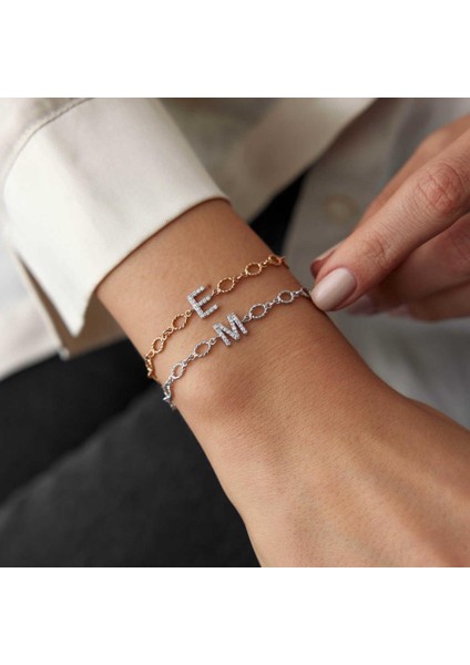 Burgu Halkalı Pırlanta Harf Bileklik