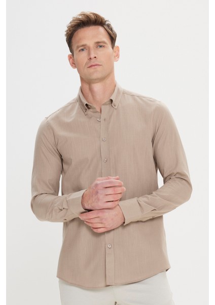 Erkek Vizon Slim Fit Dar Kesim Düğmeli Yaka Keten Görünümlü %100 Pamuk Flamlı Gömlek