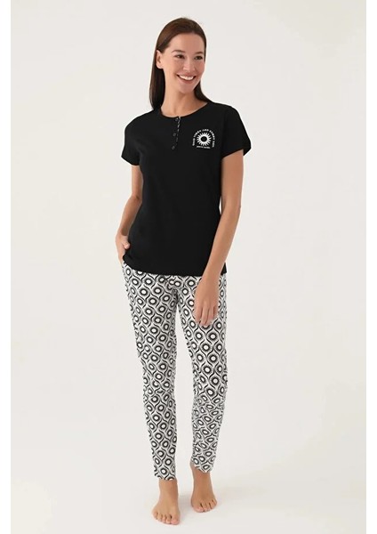 Yumuşak Dokulu Kısa Kol Kadın Pijama Takım 8785