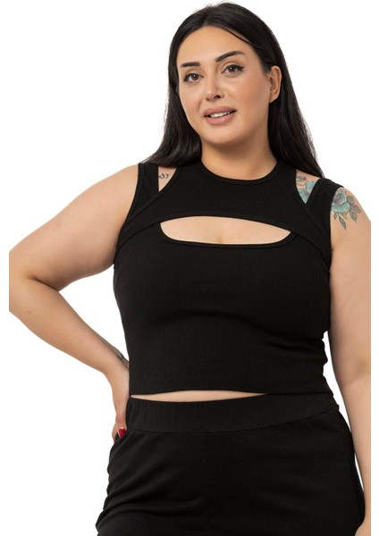 Büyük Beden Göğüs Dekolteli Fitilli Kaşkorse Siyah Body