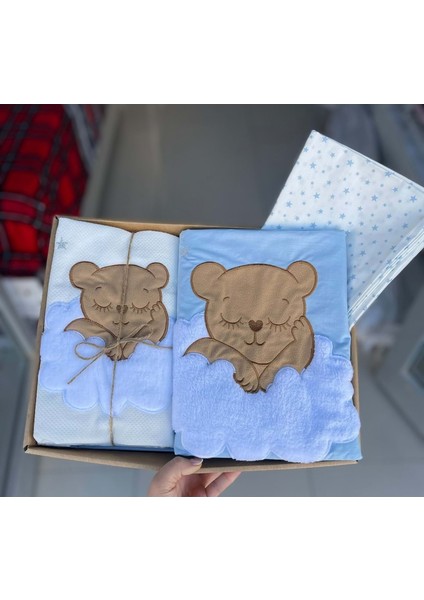 Nakışlı Pikeli Bebek Nevresim Takımı Ayıcık Mavi