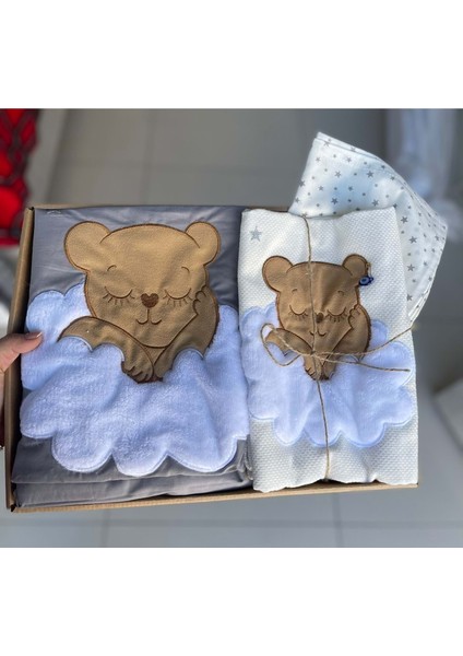 Nakışlı Pikeli Bebek Nevresim Takımı Ayıcık Gri