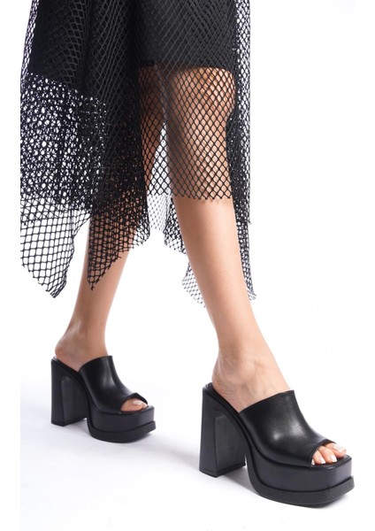 Kadın Marci Siyah Geniş Bantlı (12 cm ) Platform Topuklu Terlik fiyatları