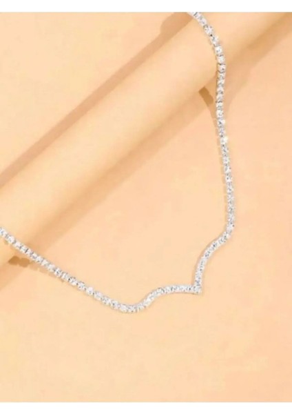 Gümüş Renk Katmanlı Su Yolu V Model Yeni Sezon Vip Zirkon Abiye Kolye - 2409