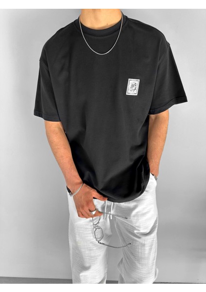 Oversize Patch Yamalı ve Dokulu T-Shirt Siyah