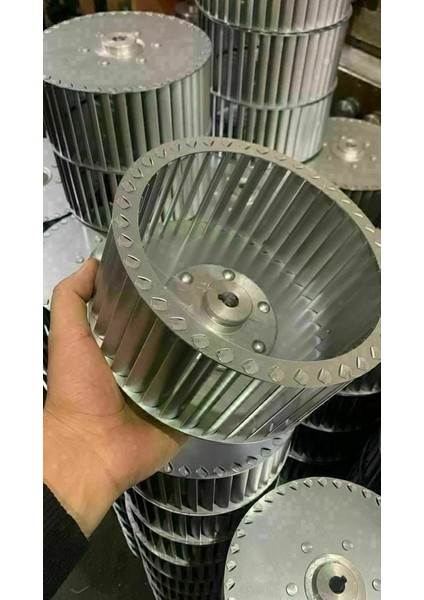 Çap 268 Boy 122 Delik 24 mm Sol Yön Radyal Fan Pervanesi