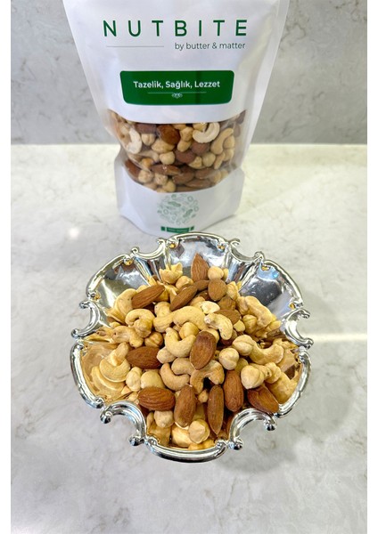 Deluxe Karışık 1KG - Kavrulmuş Kabuksuz Karışık Kuruyemiş
