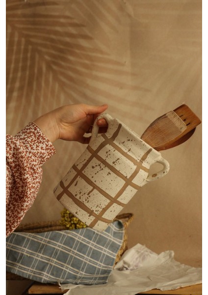 Tamamen El Yapımı Büyük Boy Papatya Desenli Kulplu Kaşıklık fiyatları