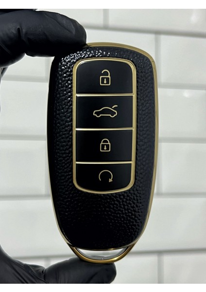Chery Tiggo 8 Pro Smart Anahtar Kılıfı Siyah Gold modelleri