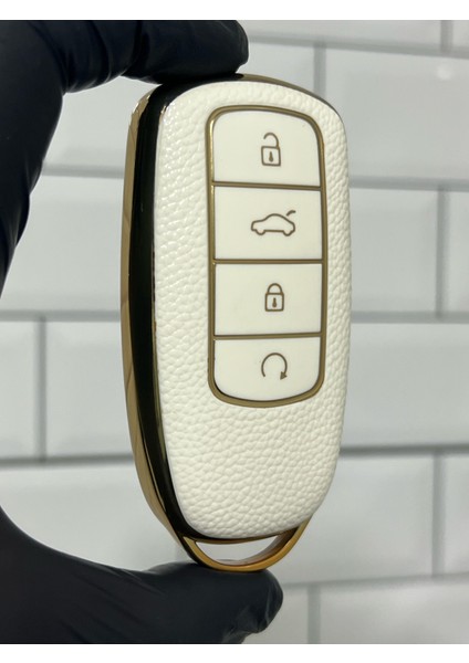 Chery Tiggo 8 Pro Smart Anahtar Kılıfı Beyaz Gold